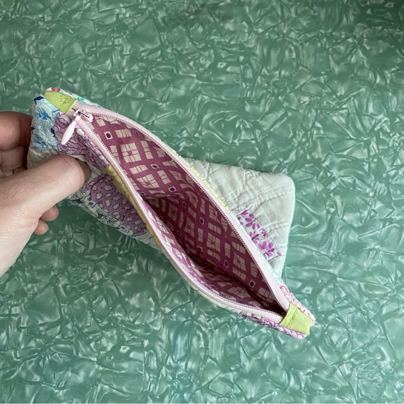 Repurposed Vintage Quilt Catch All Bag - Picture 4 of 5